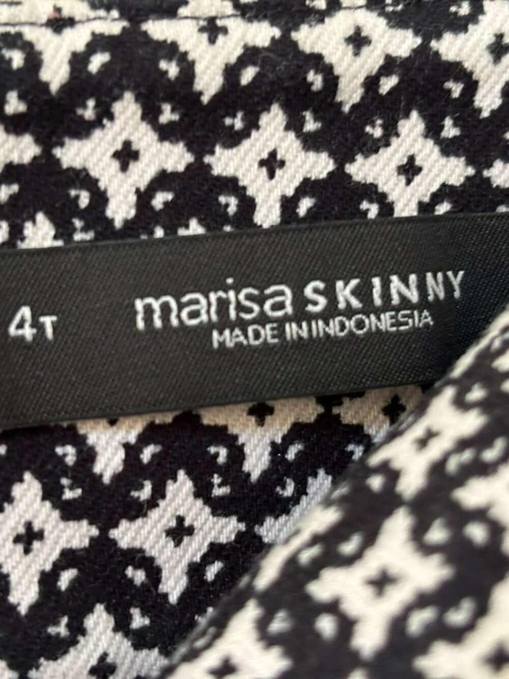 Ann Taylor Loft Marisa Black and White Geometric Print Skinny Ankle Pants 4 Tall - Picture 9 of 11